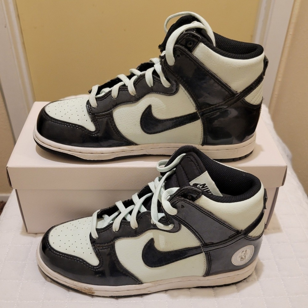 Nike Kids'‎ 3Y Dunk High SE All Star 2021 Basketball Sneakers Barely Green Black - Picture 3 of 8